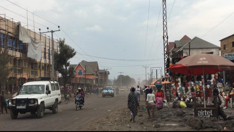 Route de Karisimbi en délabrement, photo de Bénédicte Mushoko