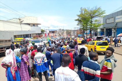 Les militants du parti politique « Nouvel Élan » et alliés en manifestation de soutien aux FARDC